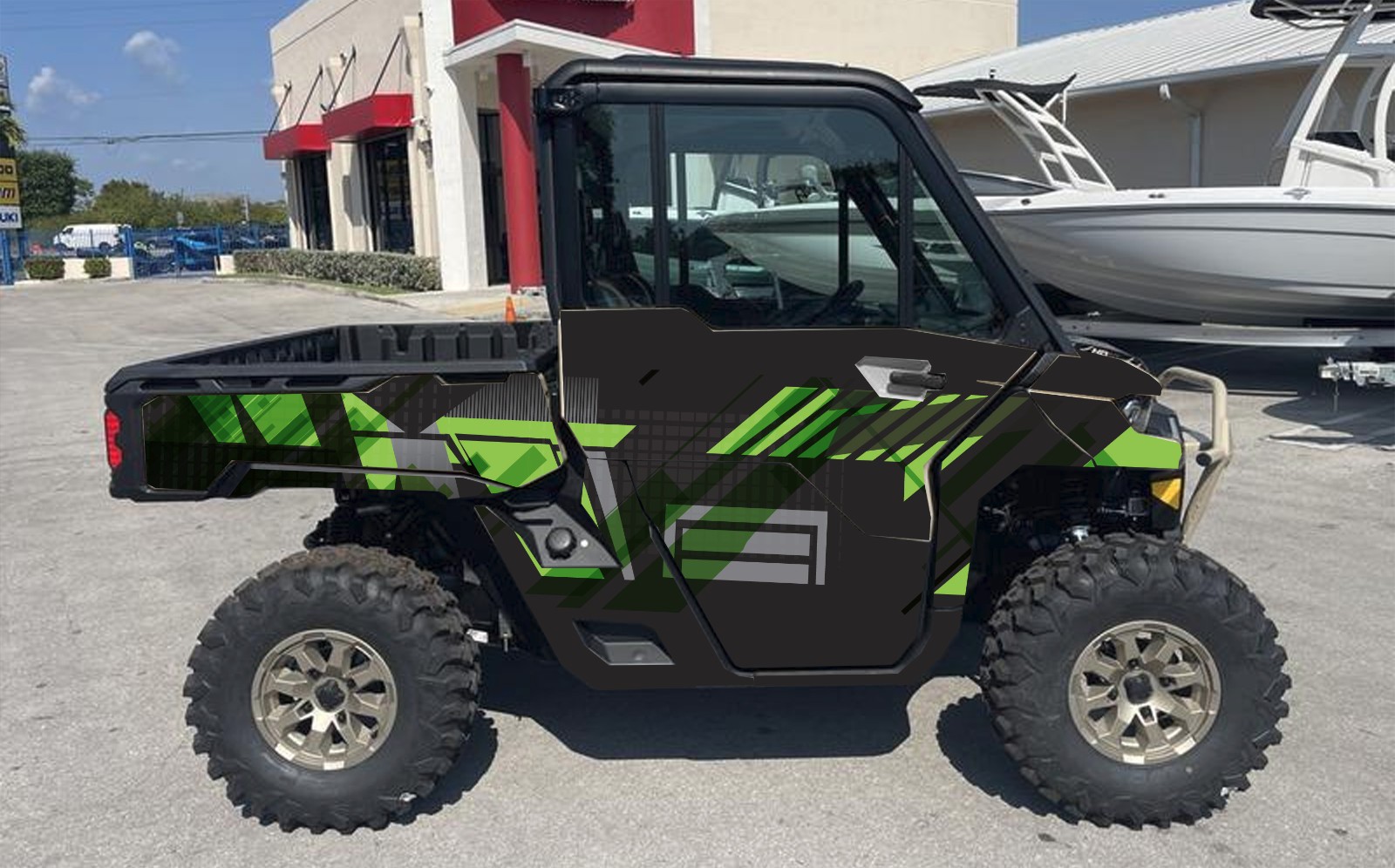 T023 graphics kit on a Can-Am Defender