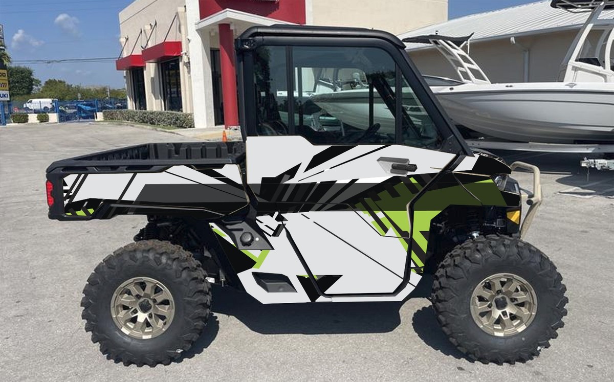 T04 graphics kit on a Can-Am Defender
