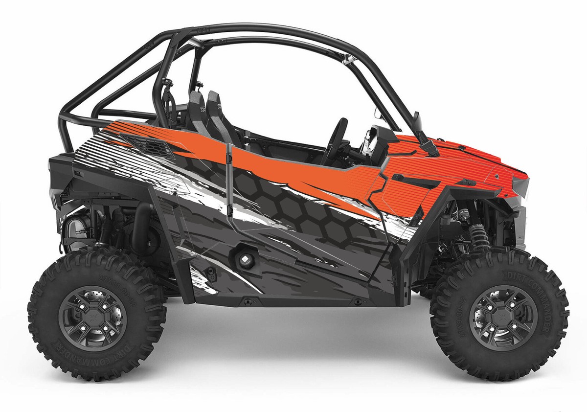 Grapfix 21+ Trail S graphics kit on a Polaris RZR
