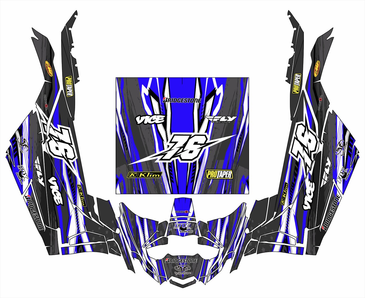 Camo x 17 graphics kit on a Can-Am Maverick X3